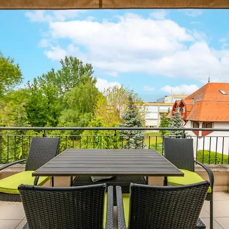 Napsugar 12 By Hellobalatonlelle Apartment Exterior photo